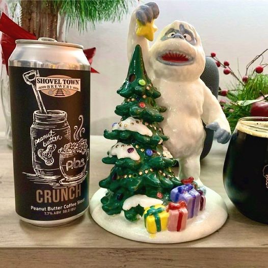 December things are happening 🎄🍻 Cheers to feeling festive with STB’s Peanut But