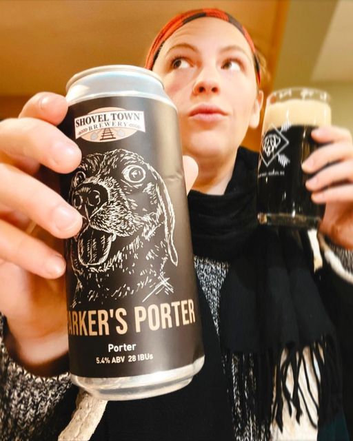 Robust, chocolate roastiness — that’s Parker’s Porter in a nutshell! 😋 Have you