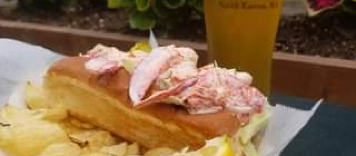 Lobster on the menu!? Yep, that’s how we roll 🦞😜 Pair this sea-sonal favorite —