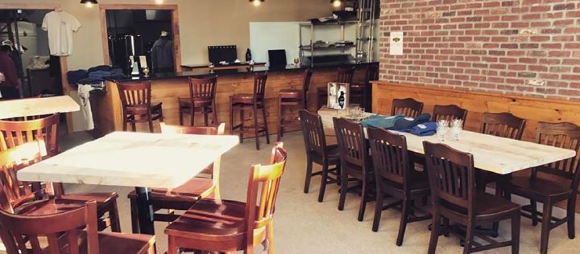 taproom-coming-together-brewlocal-craftbeet-shoveltownbrewery.jpg Taproom coming together! #brewlocal #craftbeet #shoveltownbrewery