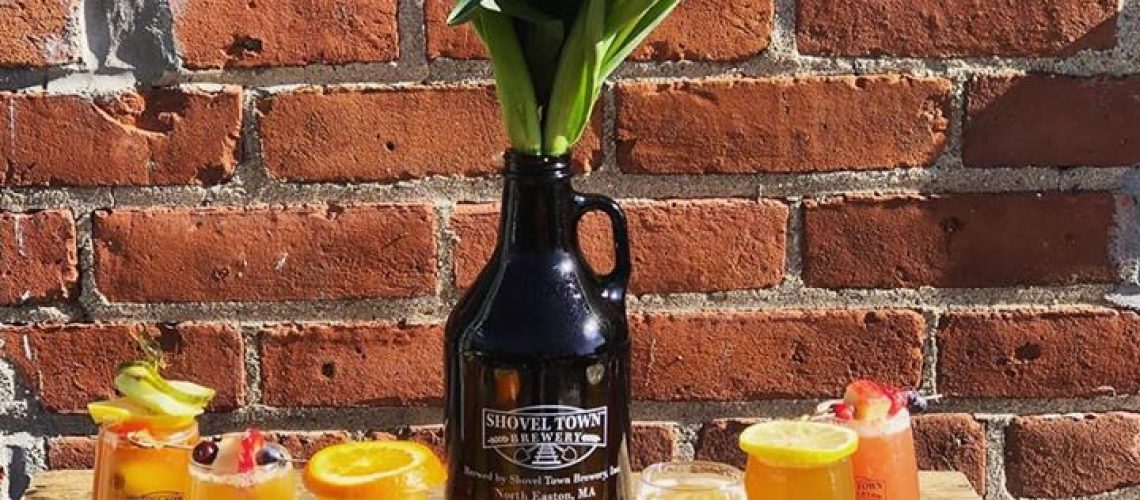 the-farmers-daughter-and-shovel-town-had-a-date-today-serving-cocktails-until-5.jpg The Farmers Daughter and Shovel Town had a date today! Serving cocktails until 5!…